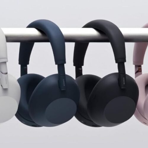Silence the Commute Without Missing the Music: Choosing Noise-Cancelling Headphones